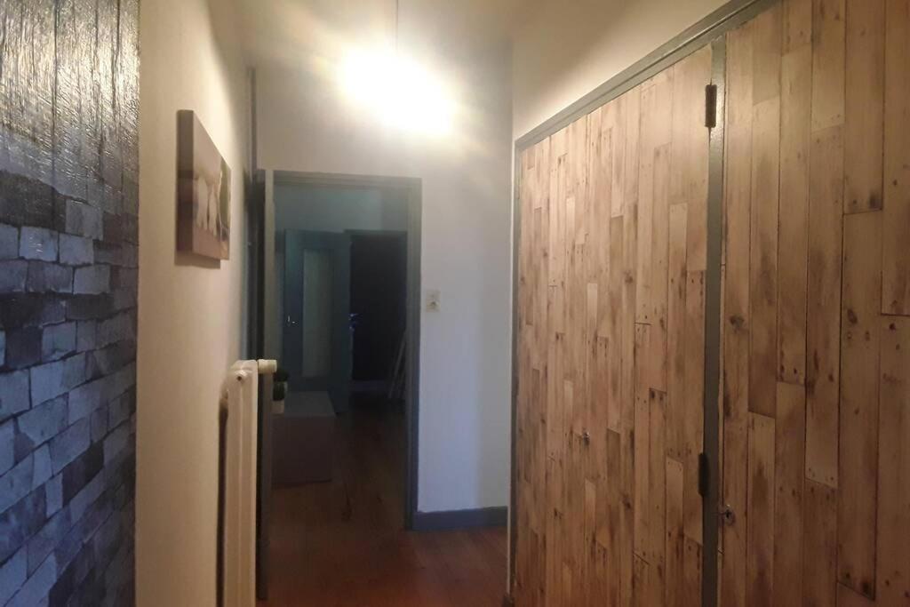 Appartement Chaleureux De 82M2 Proche De Vulcania Pontaumur Exteriör bild